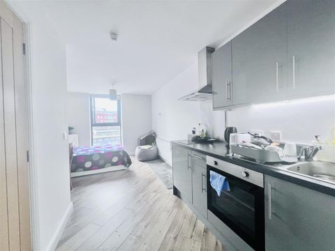 Zephyr Building, Nottingham NG1, Studio to rent