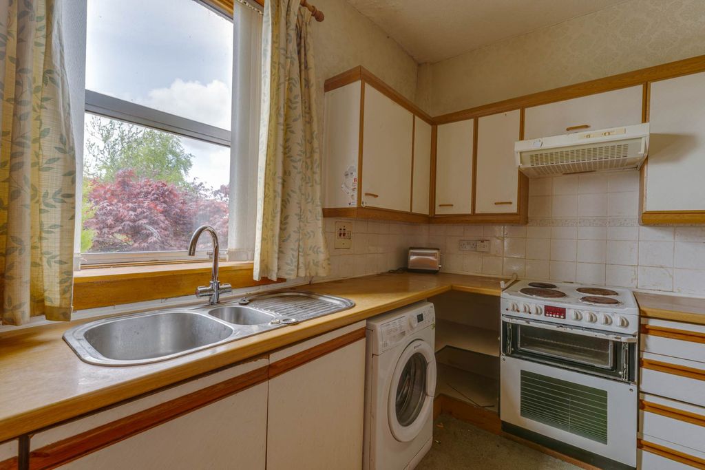 Additional image 4 of 2 bed flat for saleFinlaystone Road, Kilmacolm PA13