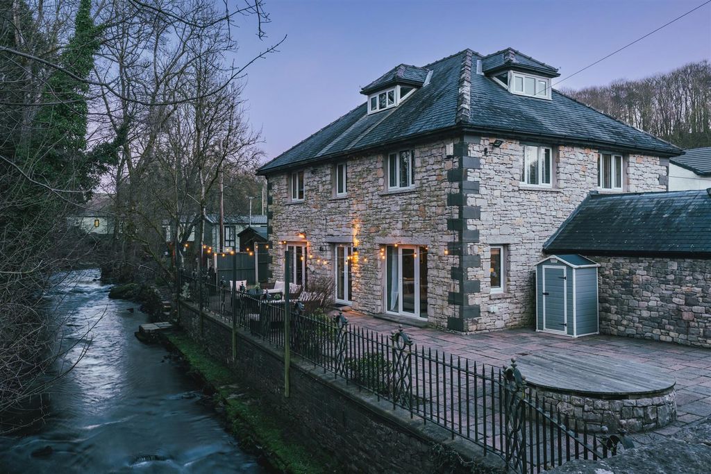 5 bed detached house for saleGatebeck Road, Endmoor, Kendal LA8