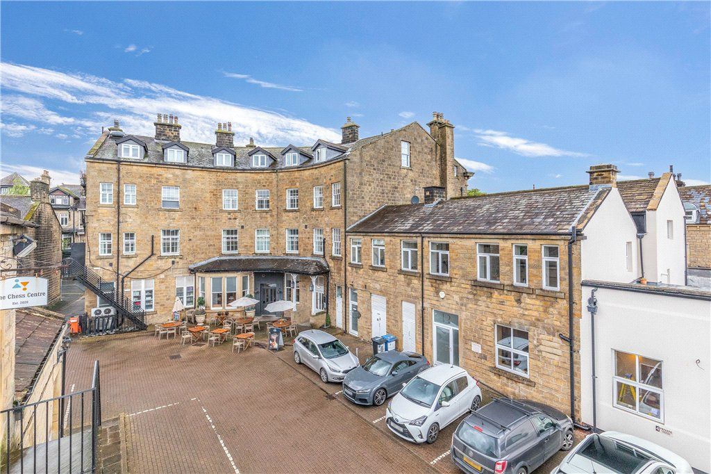 Additional image 14 of 2 bed flat for saleThe Crescent Apartments, Crescent Court, Ilkley, West Yorkshire LS29