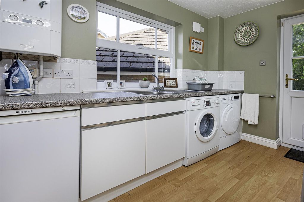 Additional image 20 of 5 bed detached house for saleWhitebeam Park, Birkby, Huddersfield HD2