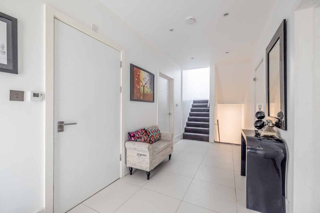 Additional image 26 of 4 bed detached house for saleCopse Wood, Iver Heath SL0