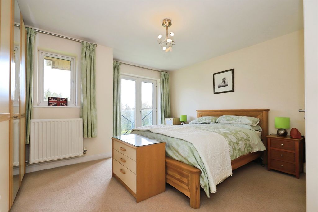 Additional image 7 of 2 bed flat for saleOldnall Road, Kidderminster DY10