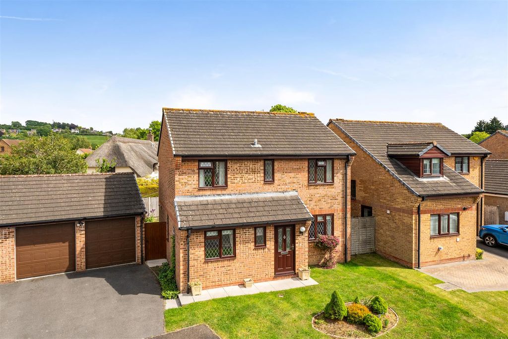 4 bed detached house for saleHome Farm Way, Ilminster TA19