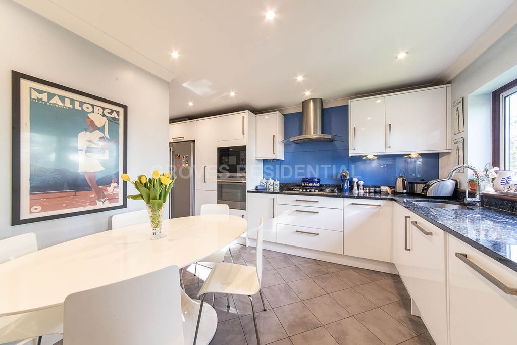 Additional image 2 of 5 bed detached house for saleWarbank Lane, Kingston Upon Thames KT2