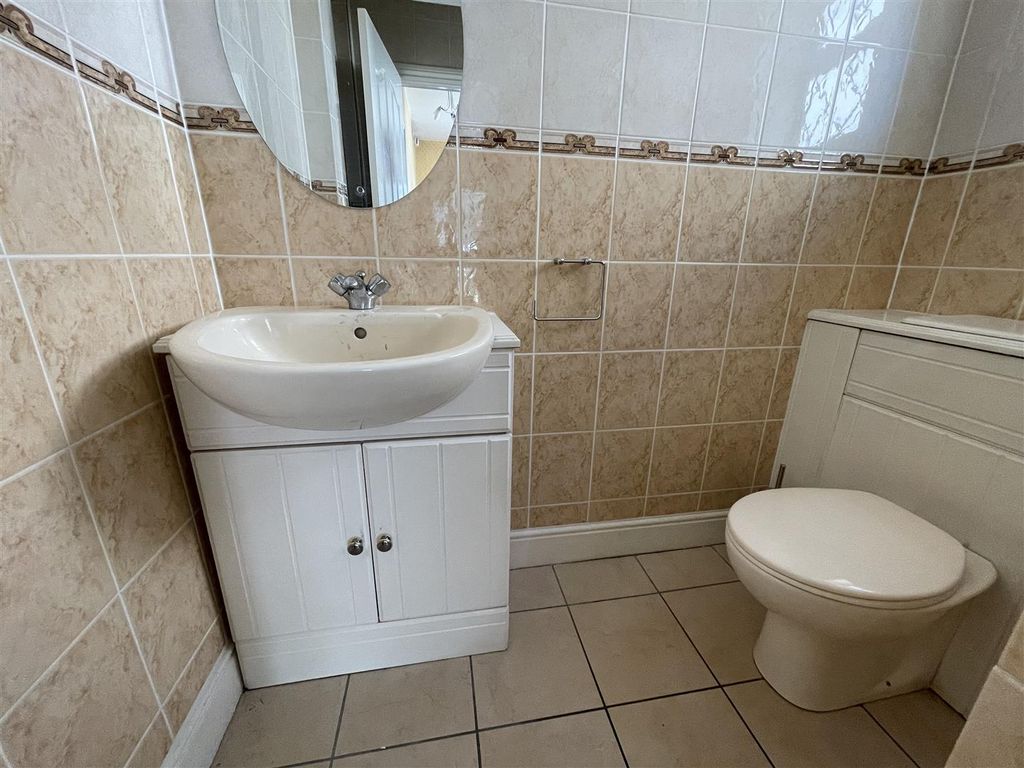 Additional image 9 of 3 bed semi-detached house for saleGresham Road, Hounslow TW3