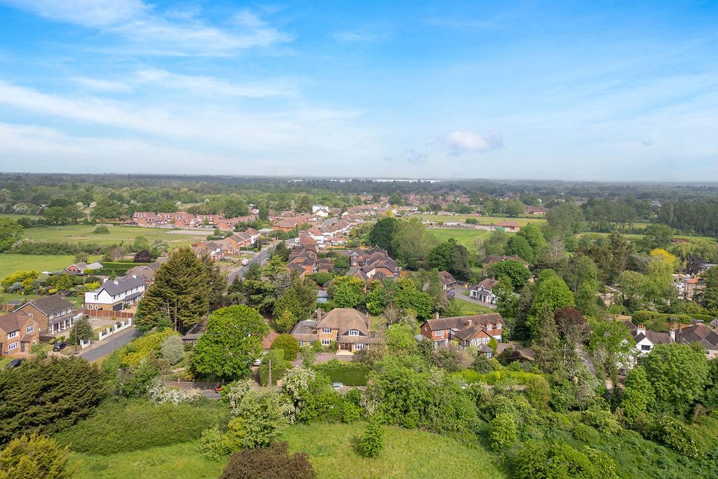 Additional image 27 of 5 bed detached house for saleNorwood Lane, Iver SL0