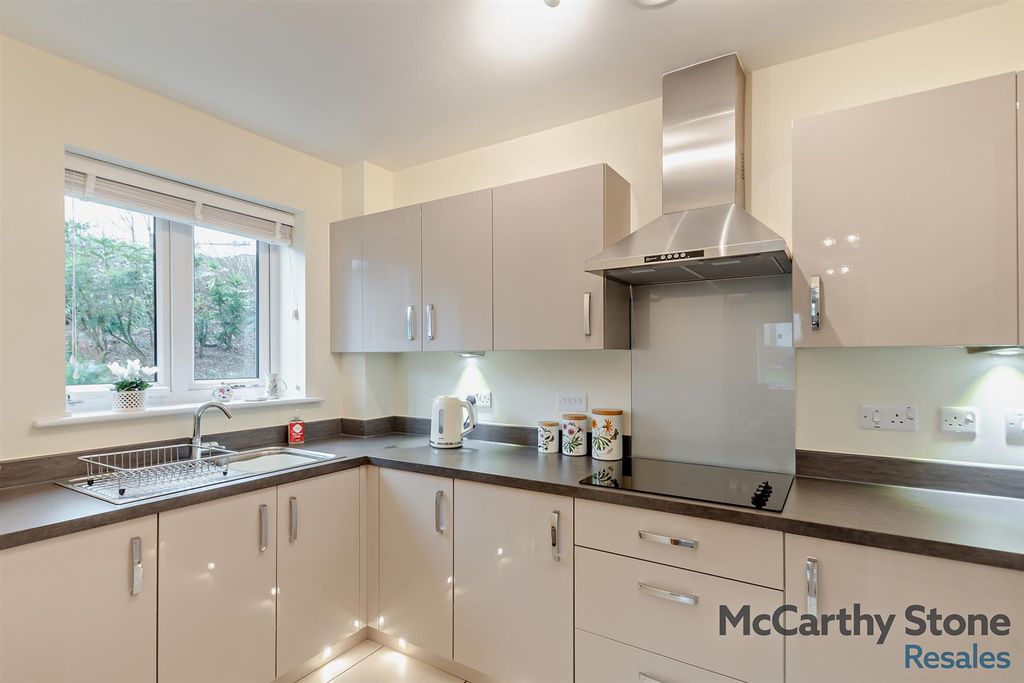 Additional image 6 of 2 bed flat for saleRailway Road, Ilkley LS29