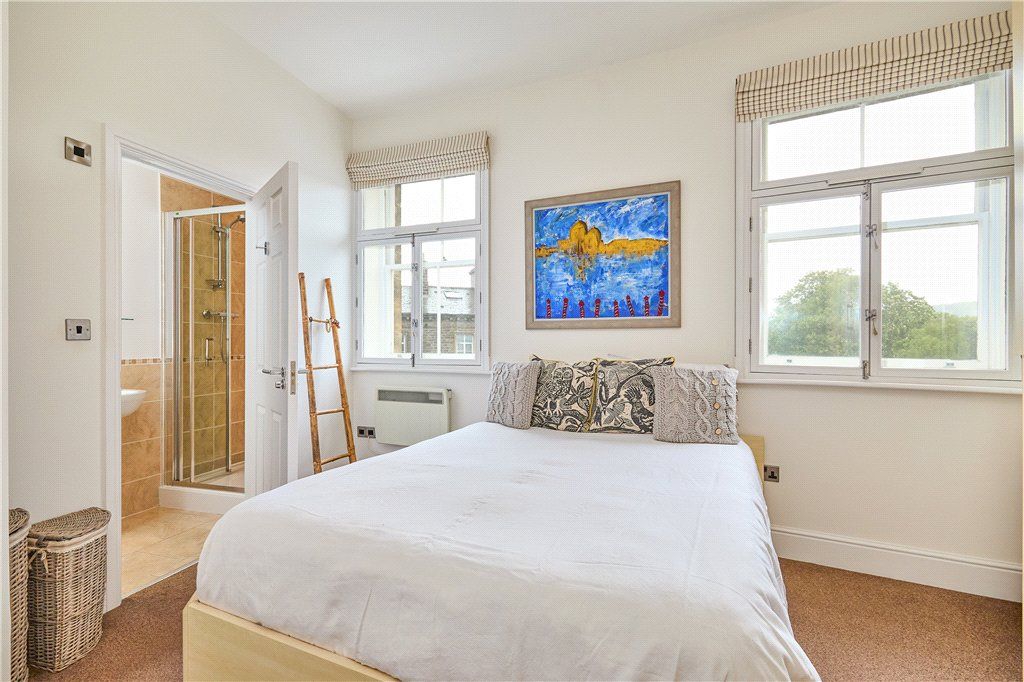 Additional image 8 of 2 bed flat for saleThe Crescent Apartments, Crescent Court, Ilkley, West Yorkshire LS29