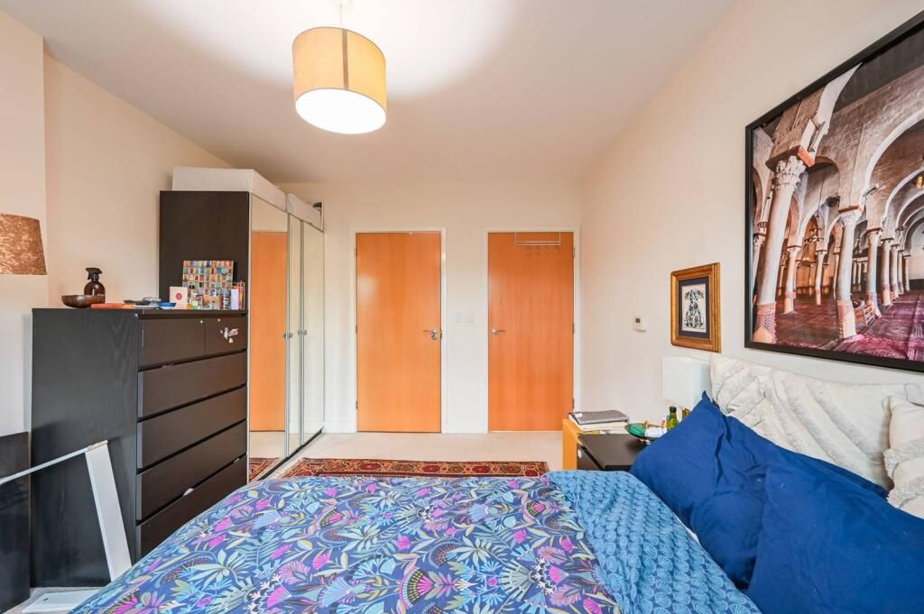 Additional image 7 of 3 bed flat for saleClarence Avenue, Gants Hill IG2