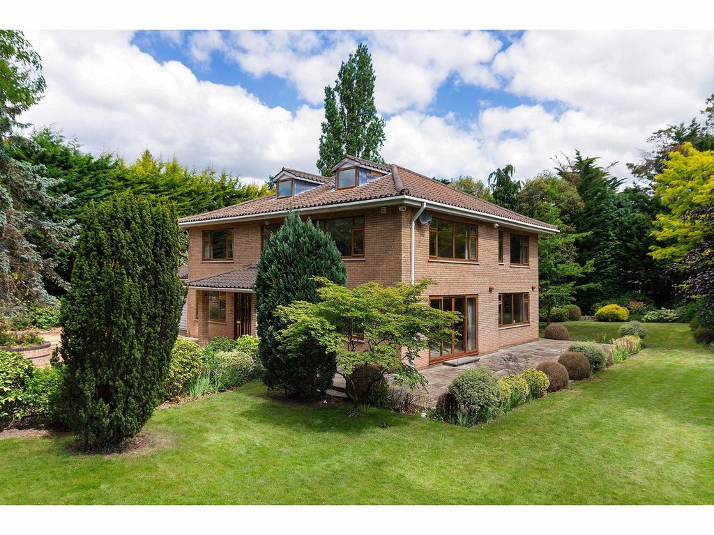 5 bed detached house for saleCoombe Ridings, Kingston Upon Thames KT2