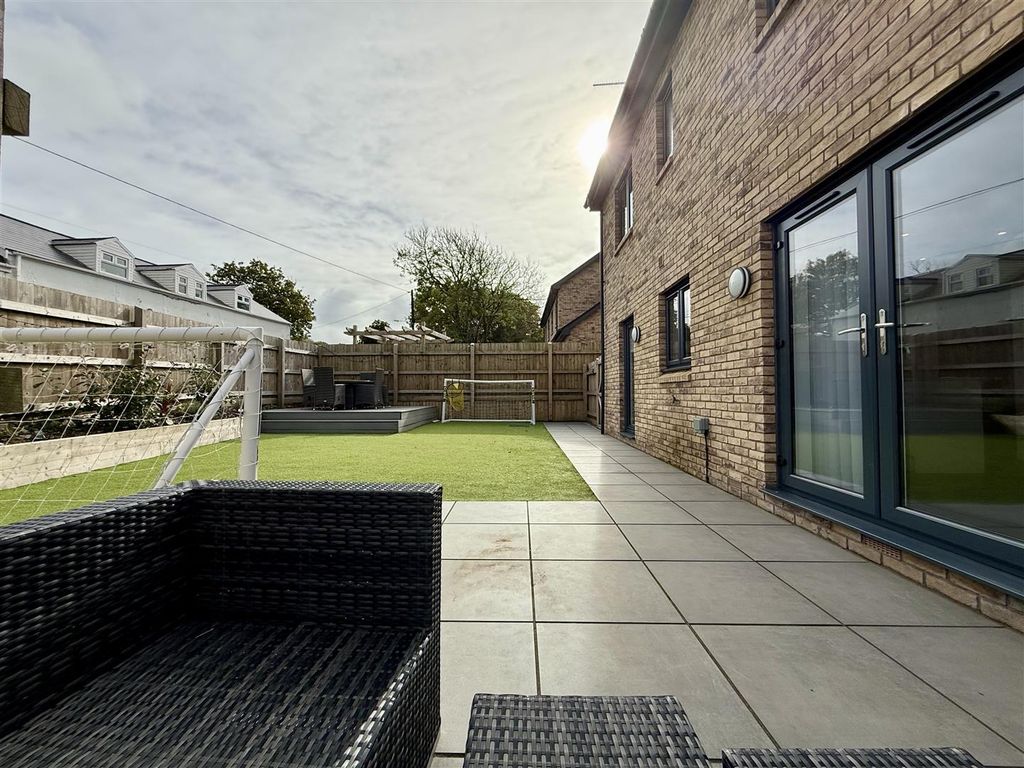 Additional image 39 of 4 bed detached house for saleGerddi Gwenllian, Mynyddygarreg, Kidwelly SA17