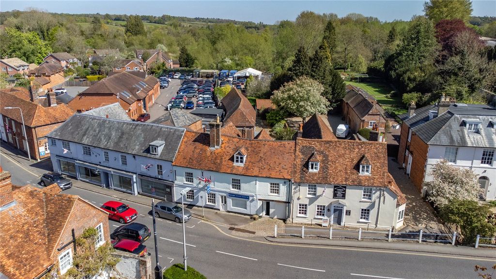 5 bed terraced house for saleBridge Street, Hungerford, Berkshire RG17
