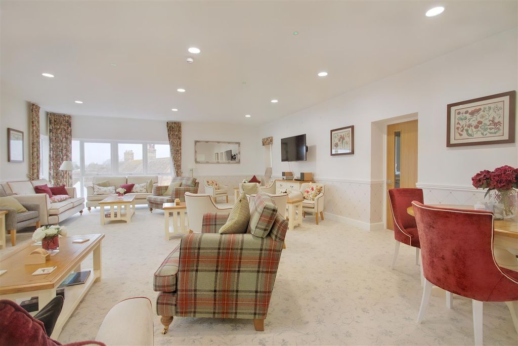 Additional image 17 of 1 bed flat for saleElm Tree Court, High Street, Huntingdon PE29