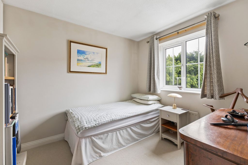 Additional image 10 of 3 bed semi-detached house for saleOakes Court, Hungerford RG17