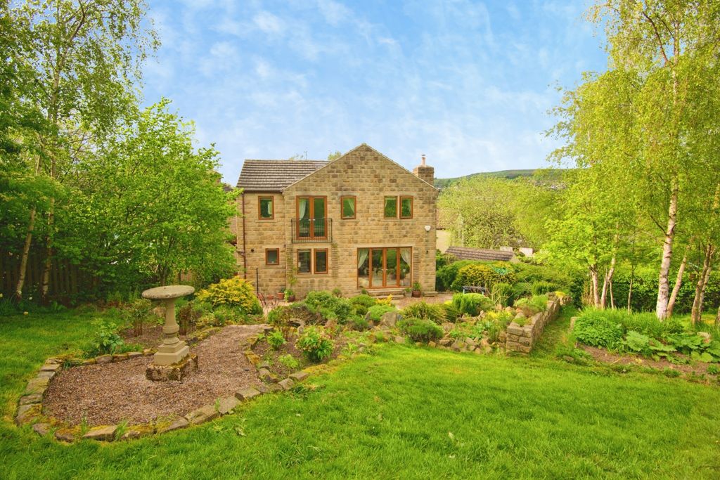 4 bed detached house for saleThe Croft, Keighley BD21