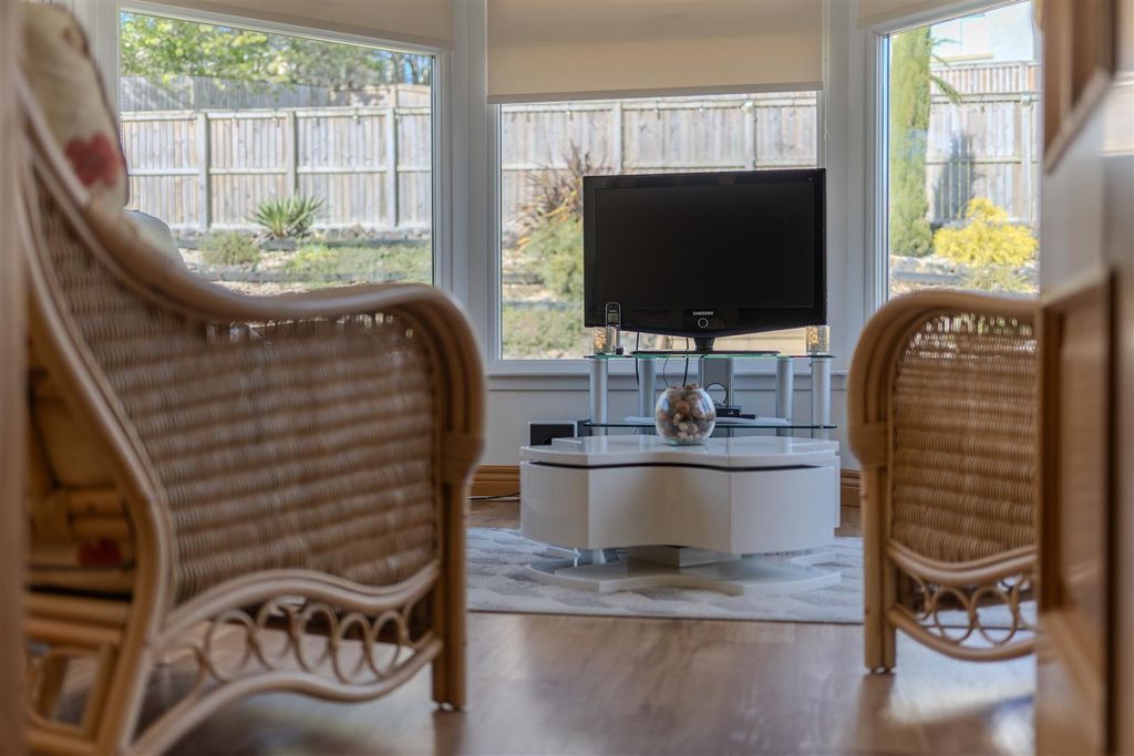 Additional image 7 of 3 bed bungalow for sale16 Riverside View, Kelso TD5