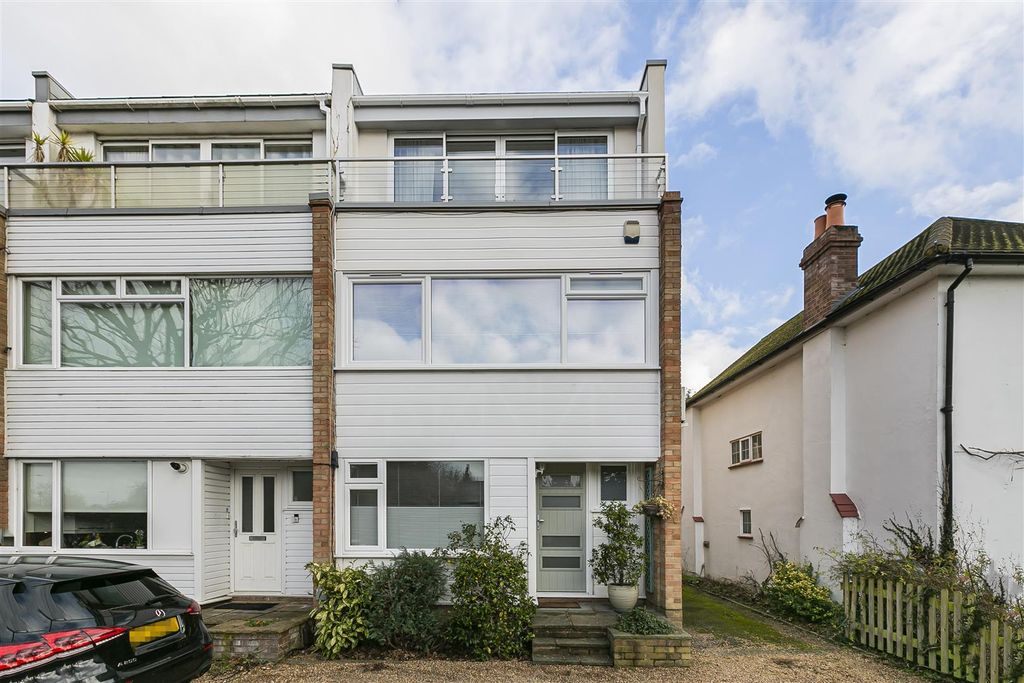 Additional image 30 of 4 bed town house for salePark Road, Kingston Upon Thames KT2