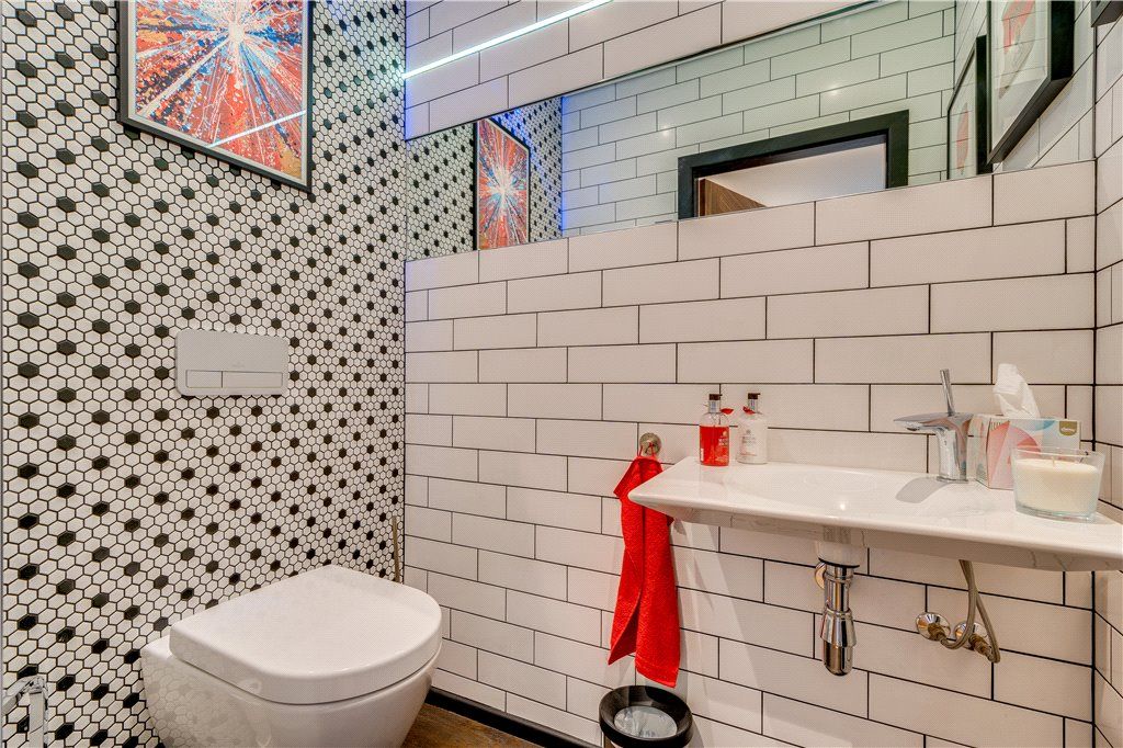Additional image 7 of 1 bed flat for saleWells Promenade, Ilkley, West Yorkshire LS29