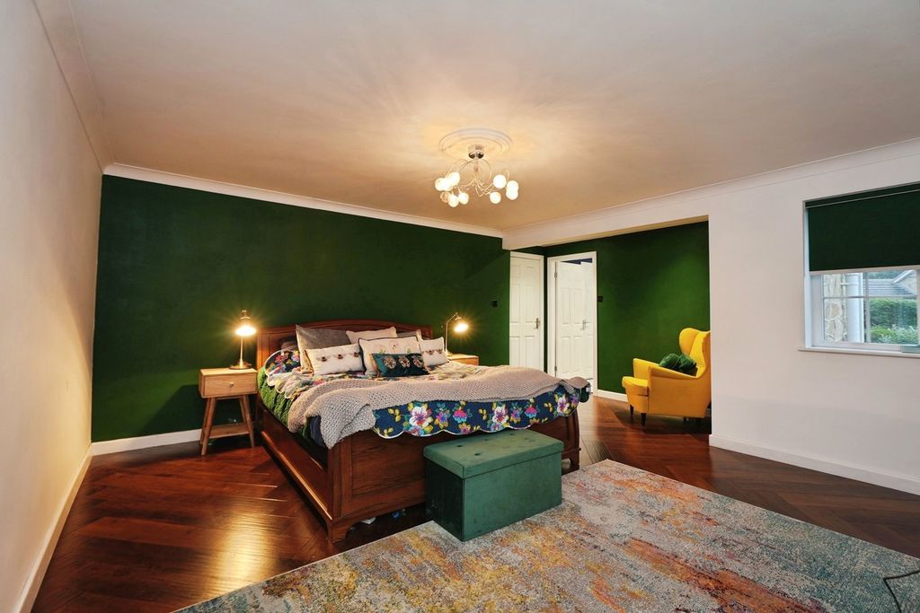 Additional image 12 of 5 bed detached house for saleThe Fairway, Huddersfield HD2