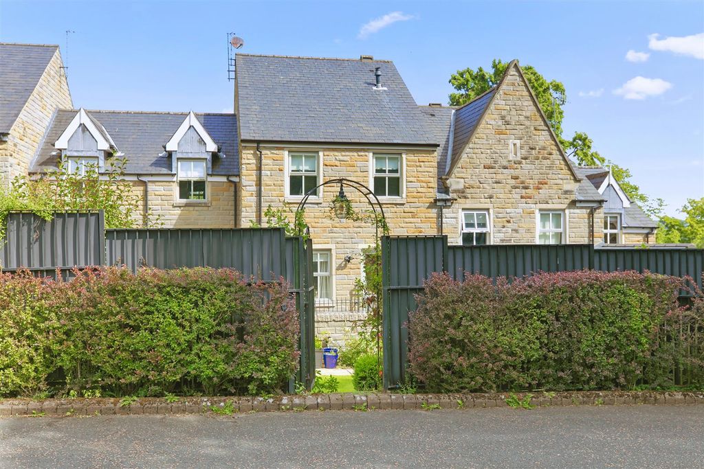 Additional image 43 of 5 bed property for saleCollege Drive, Ilkley LS29