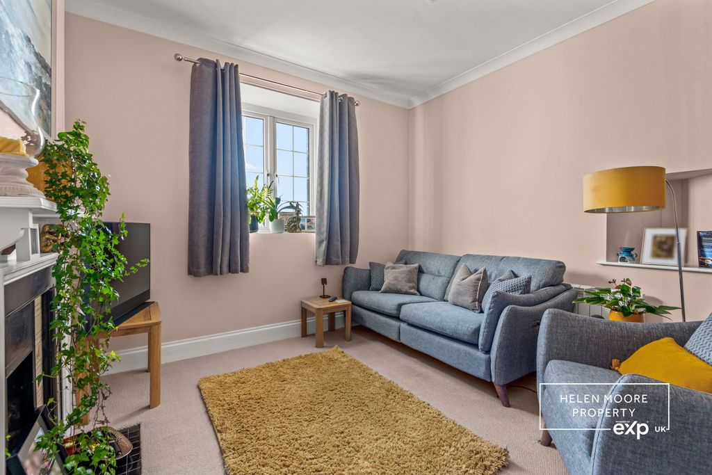 Additional image 2 of 3 bed penthouse for saleTremarran Court, Crescent Road, Ivybridge, Devon PL21