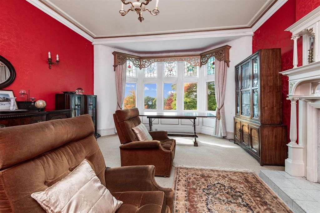 Additional image 22 of 6 bed semi-detached house for salePark Drive, Huddersfield HD1