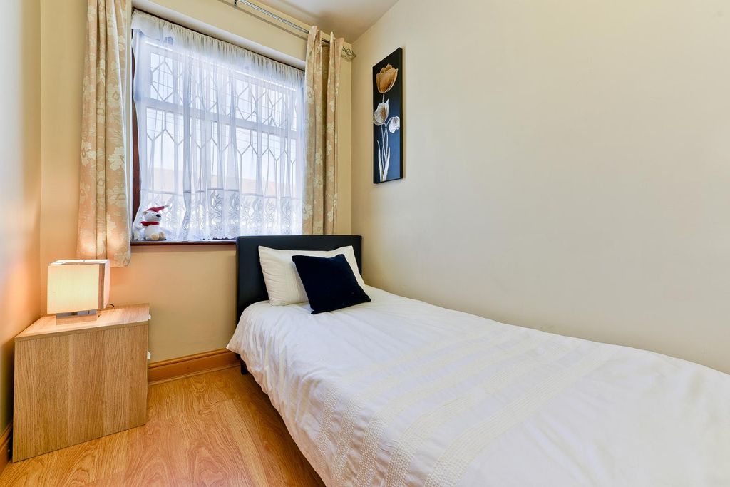 Additional image 22 of 7 bed block of flats for saleHampton Road, Ilford IG1