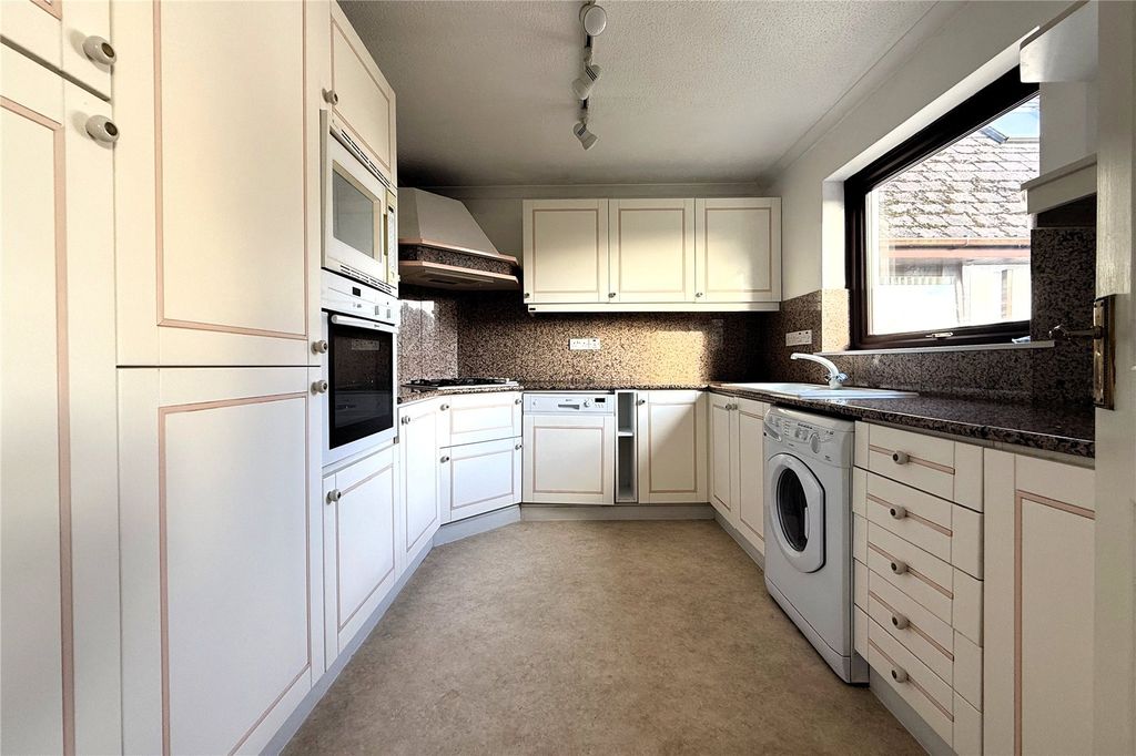 Additional image 3 of 2 bed flat for saleThe Groves, Crescent Road, Ivybridge, Devon PL21