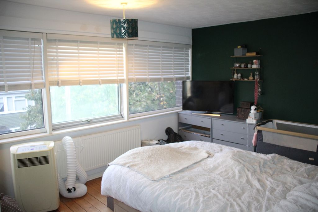 Additional image 5 of 2 bed terraced house for saleOrchard Park Close, Hungerford RG17