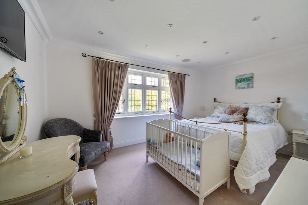 Additional image 21 of 5 bed detached house for saleGreys Park Close, Keston, Kent BR2