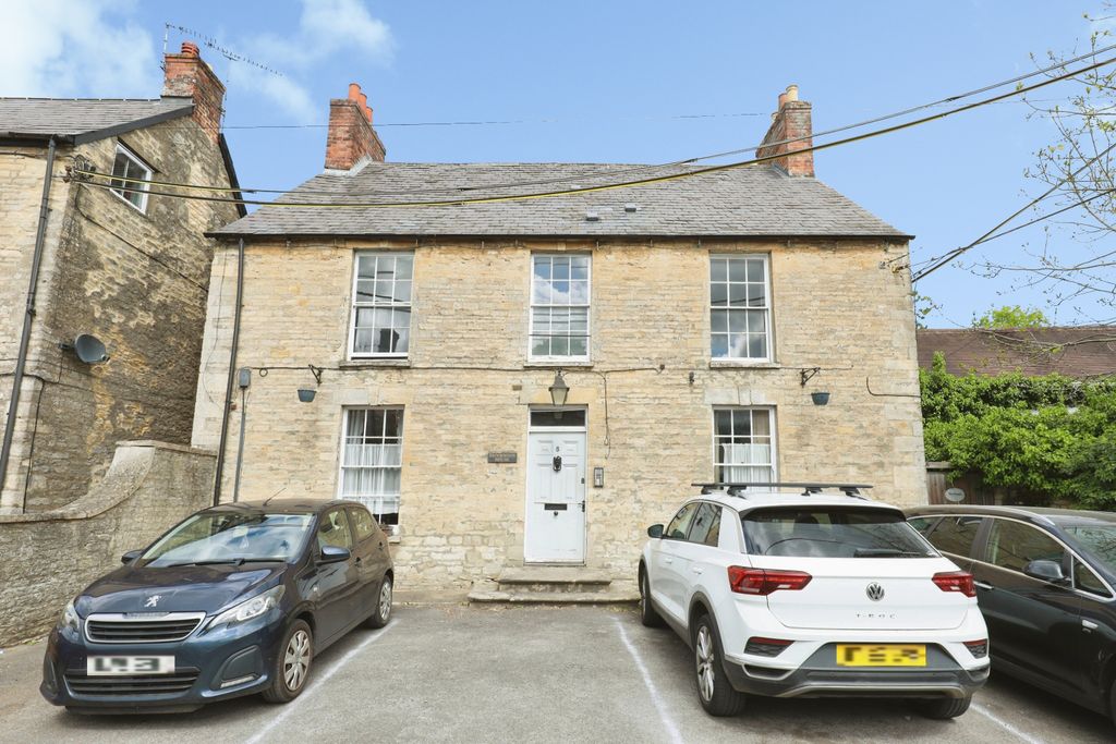 2 bed flat for sale8 Banbury Road, Kidlington OX5