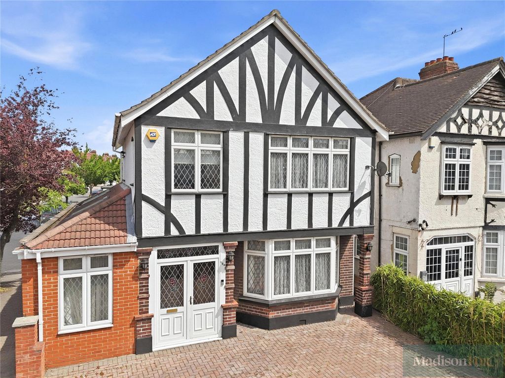 Additional image 38 of 4 bed detached house for saleWoodford Avenue, Ilford IG2