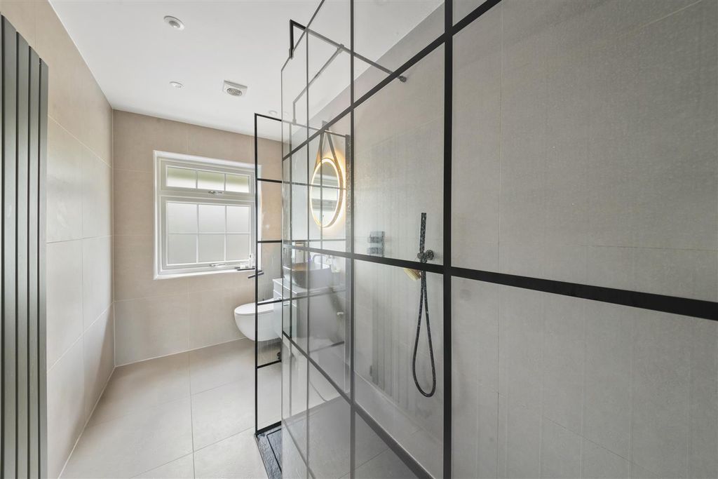 Additional image 11 of 4 bed detached house for salePotters Cross, Iver SL0
