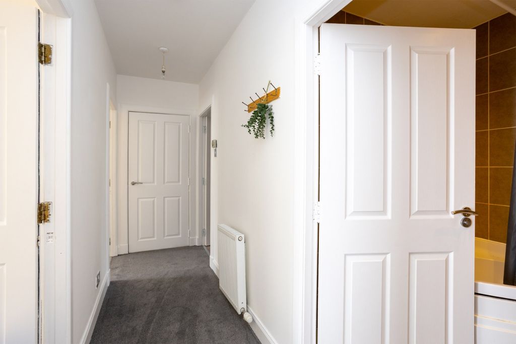 Additional image 9 of 2 bed flat for saleHigh Street, Kirkcaldy KY1
