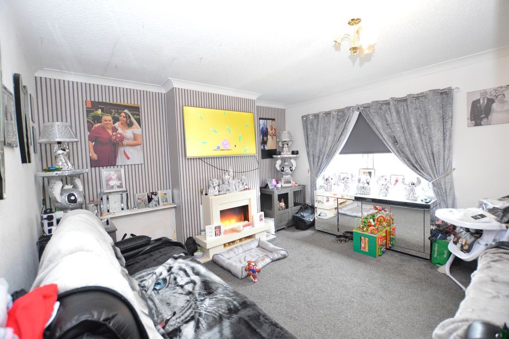 Additional image 2 of 3 bed terraced house for saleKirktoun Street, Lochgelly KY5