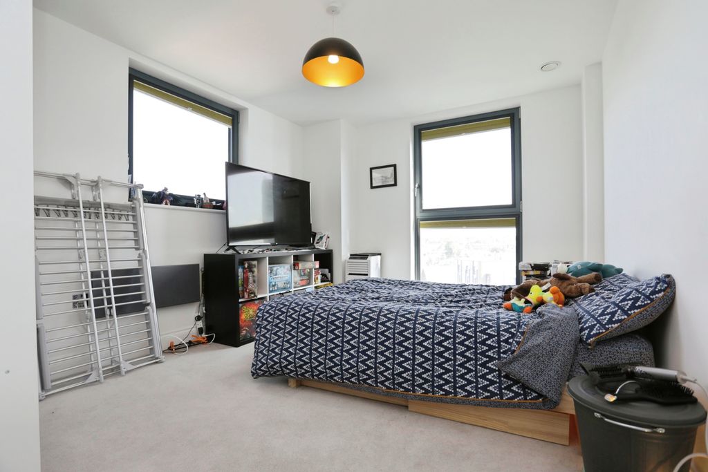 Additional image 10 of 2 bed flat for saleKey Street, Ipswich IP4