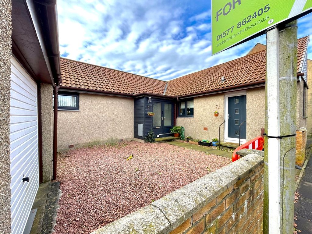 3 bed detached bungalow for sale51 Montgomery Street, Kinross KY13