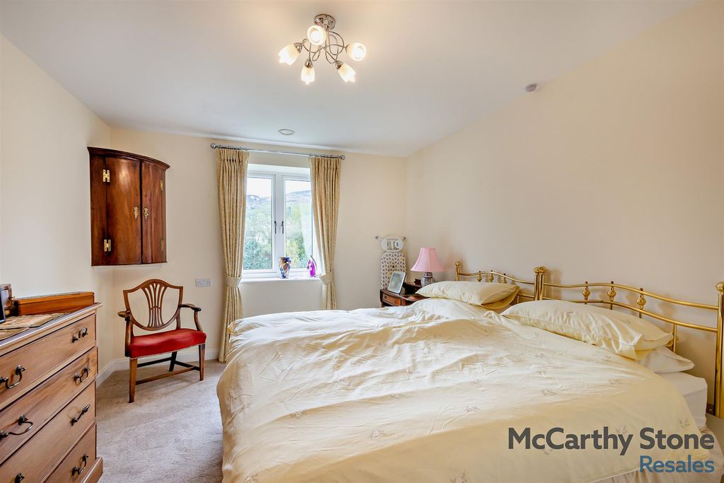 Additional image 6 of 2 bed flat for saleChesterton Court, Railway Road, Ilkley LS29
