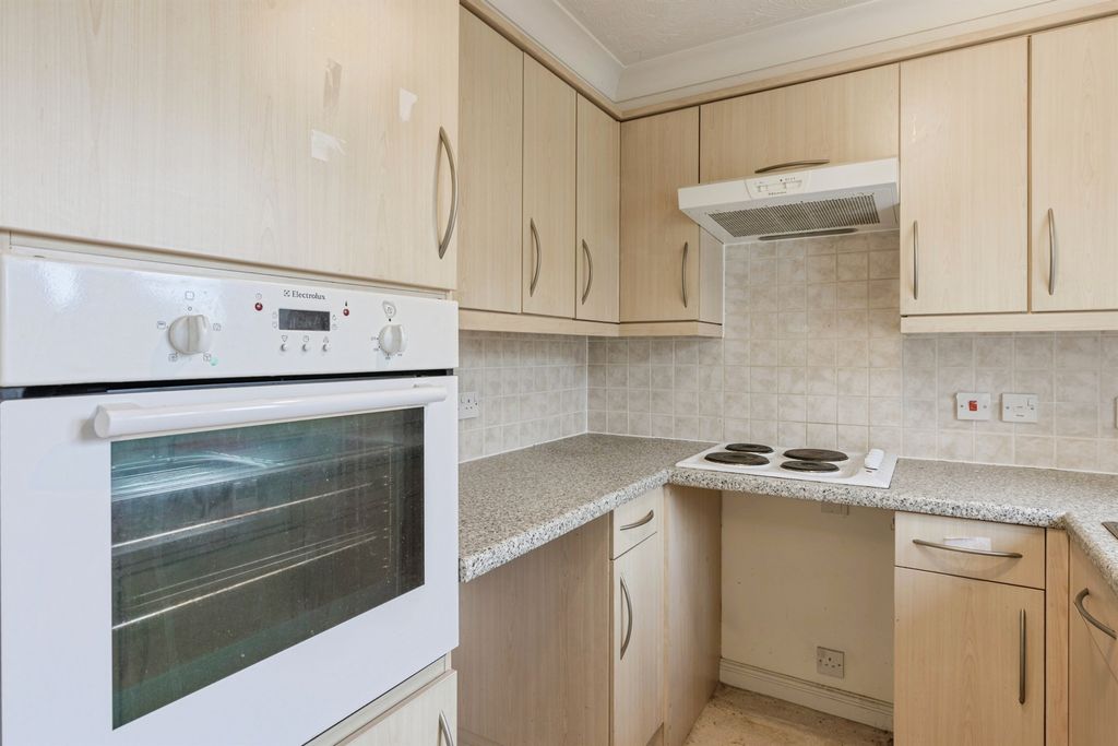 Additional image 6 of 1 bed flat for saleWestern Road, Ivybridge PL21