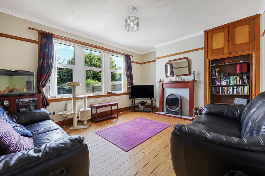 Additional image 2 of 3 bed flat for saleNorth Iverton Park Road, Johnstone, Renfrewshire PA5