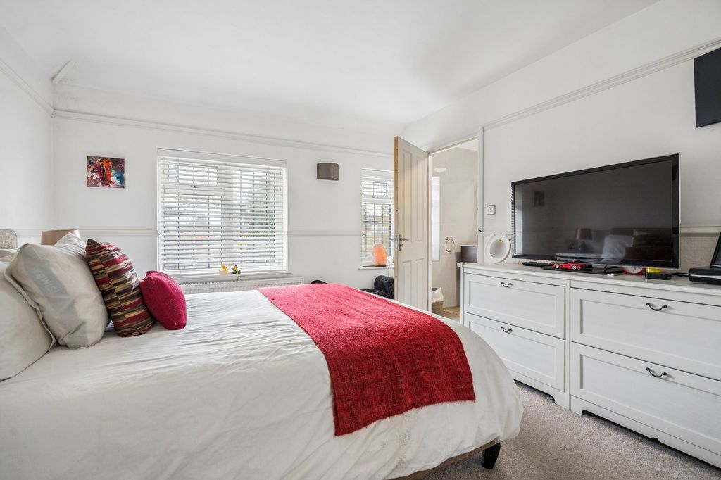 Additional image 7 of 4 bed detached house for saleWellesley Avenue, Iver SL0
