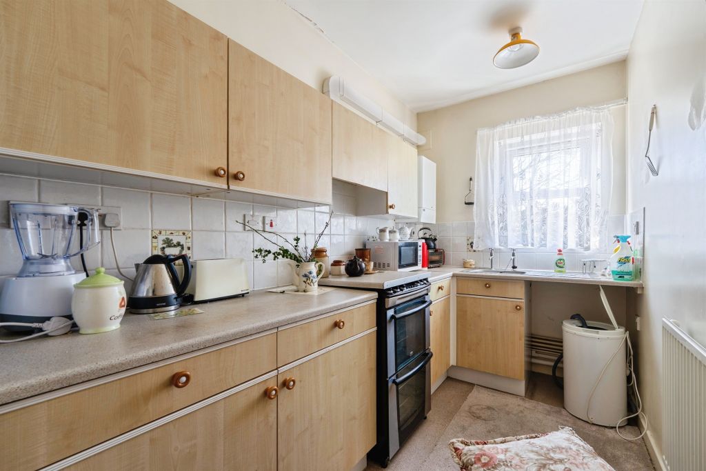 Additional image 4 of 2 bed flat for saleRedman Close, Haworth, Keighley BD22
