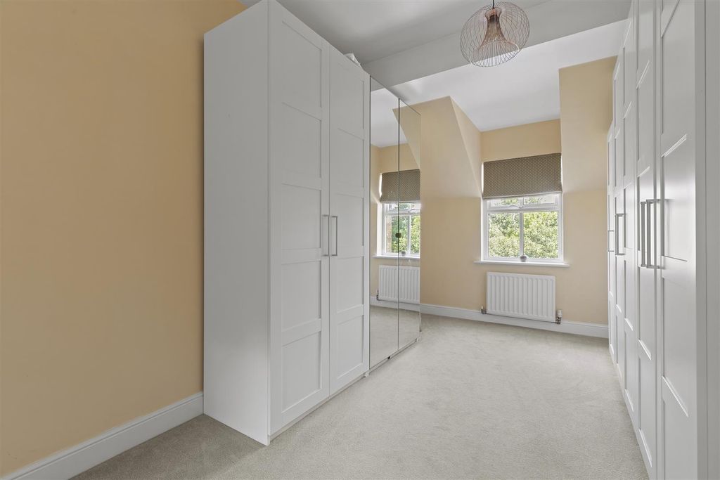 Additional image 31 of 5 bed property for saleCollege Drive, Ilkley LS29