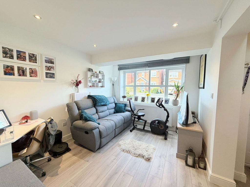 Additional image 4 of 4 bed detached house for saleRowan Crescent, Hyde SK14