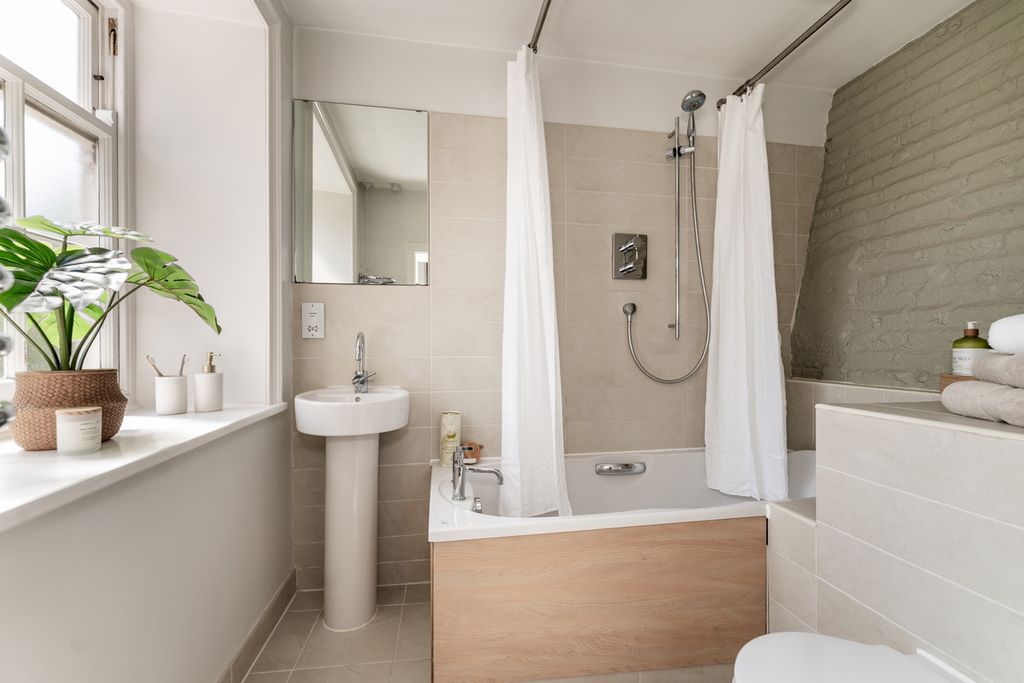 Additional image 10 of 2 bed penthouse for saleGeorge Street, Huntingdon PE29