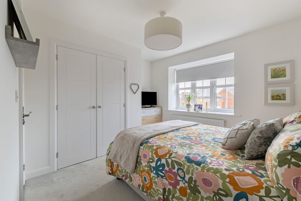 Additional image 10 of 4 bed detached house for salePidden Mead, Hungerford RG17