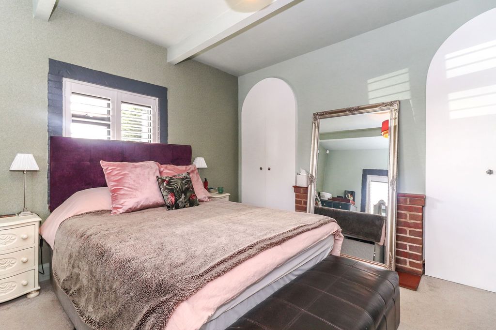 Additional image 15 of 4 bed detached house for saleLangley Hill, Kings Langley WD4