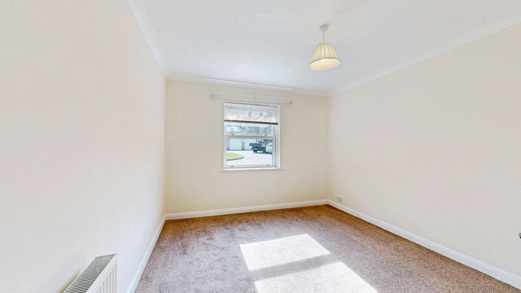 Additional image 4 of 2 bed flat for saleCastle Gate, Ilkley LS29
