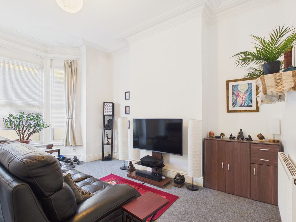 Additional image 3 of 2 bed flat for saleSpring Bank West, Hull HU3